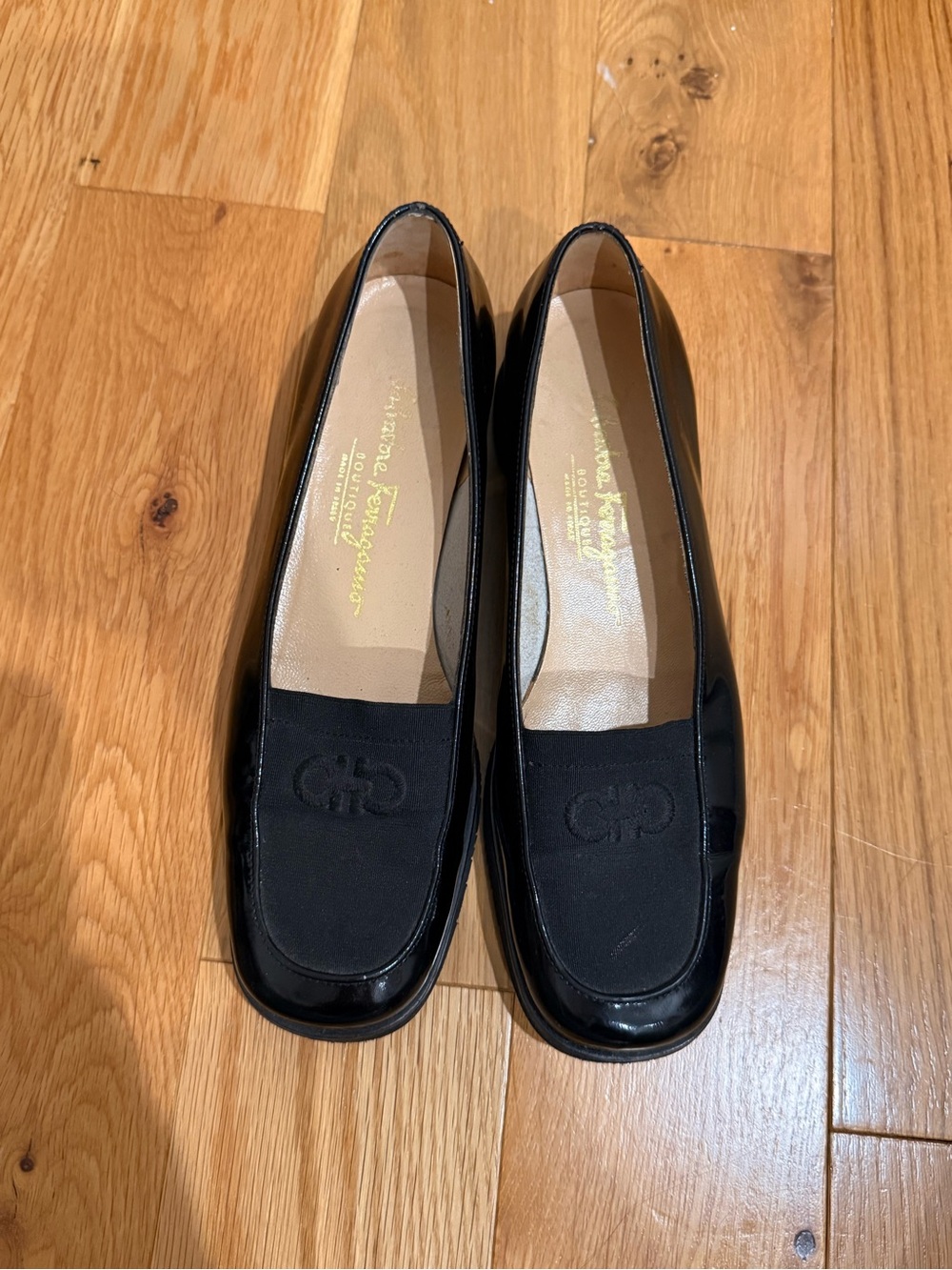 Salvatore Ferragamo Black Leather Loafers size 7